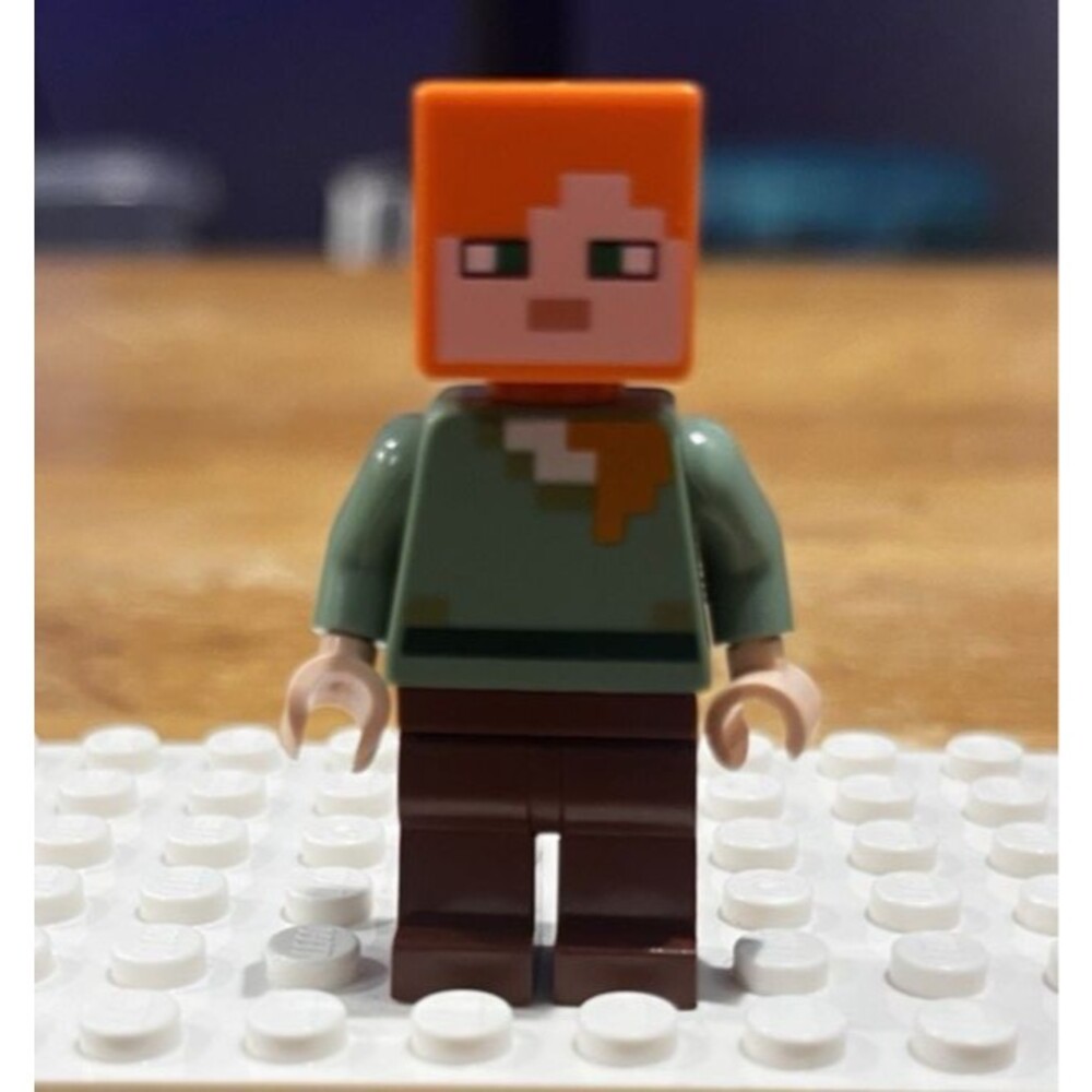 Lego Minifigure Alex  Minecraft - Picture 2 of 6